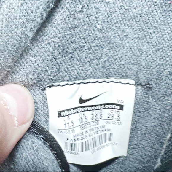 Nike Toki Low Black Casual Sneakers Size 11.5 Men’s - Picture 4 of 5